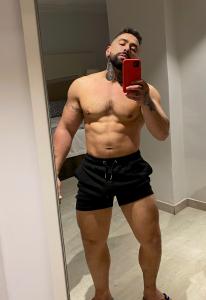 698133722: Chico busca chica en Zaragoza