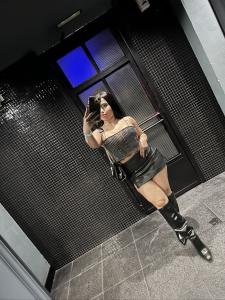 Chica busca chico en Asturias: 