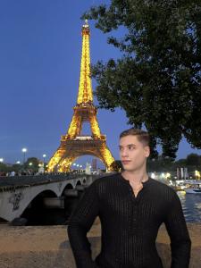 Chico busca chica en Madrid: 