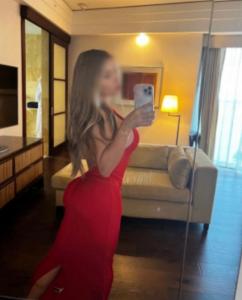 Chica busca chico en Barcelona: 