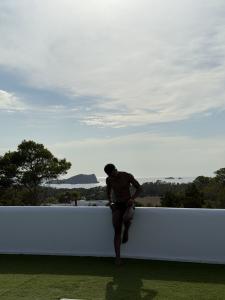 Chico busca chica en Barcelona: 