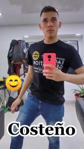 Chico busca chica en Barcelona: 