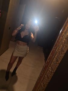 Chica busca chico en Cádiz: 