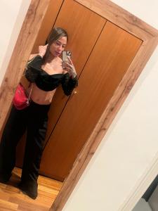 Chica busca chico en Barcelona: 