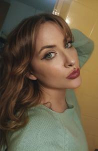 611793161: Chica busca chico en Barcelona