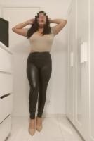 665010844: Chica busca chico en Barcelona