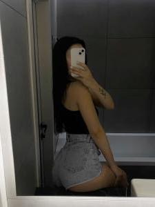 Chica busca chico en Sevilla: 