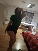 637017845: Chica busca chico en Sevilla