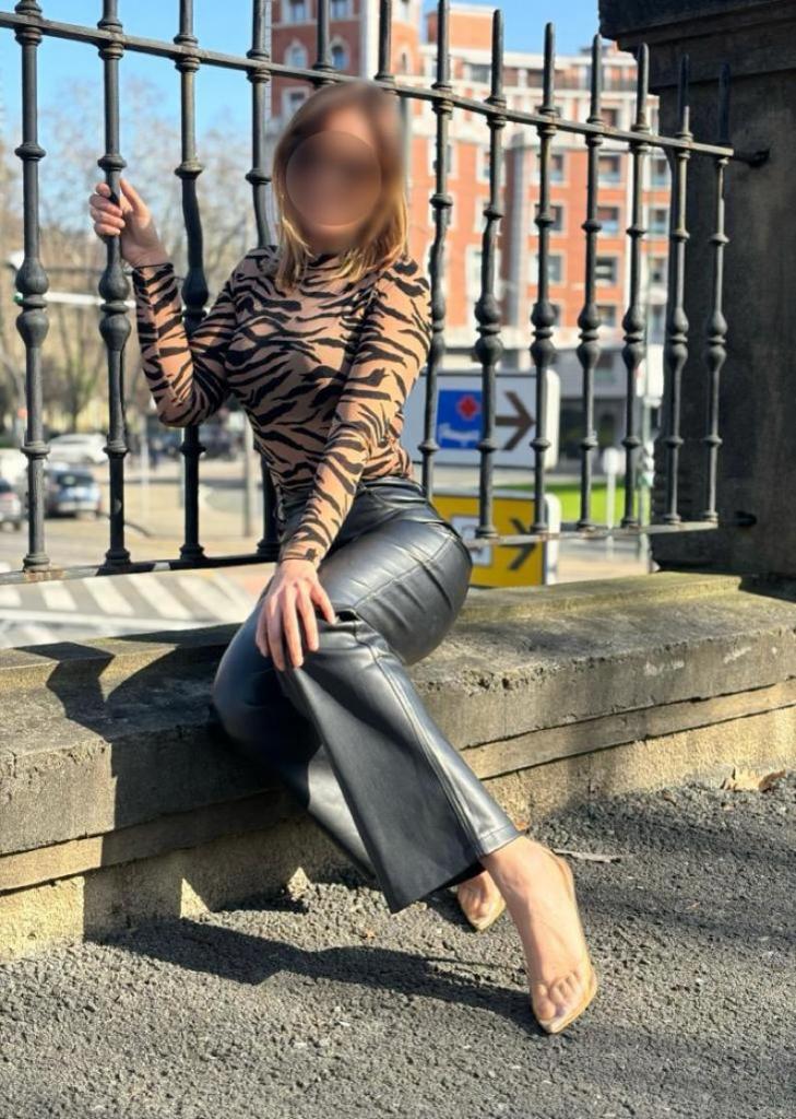 Chica busca chico en Cantabria: 