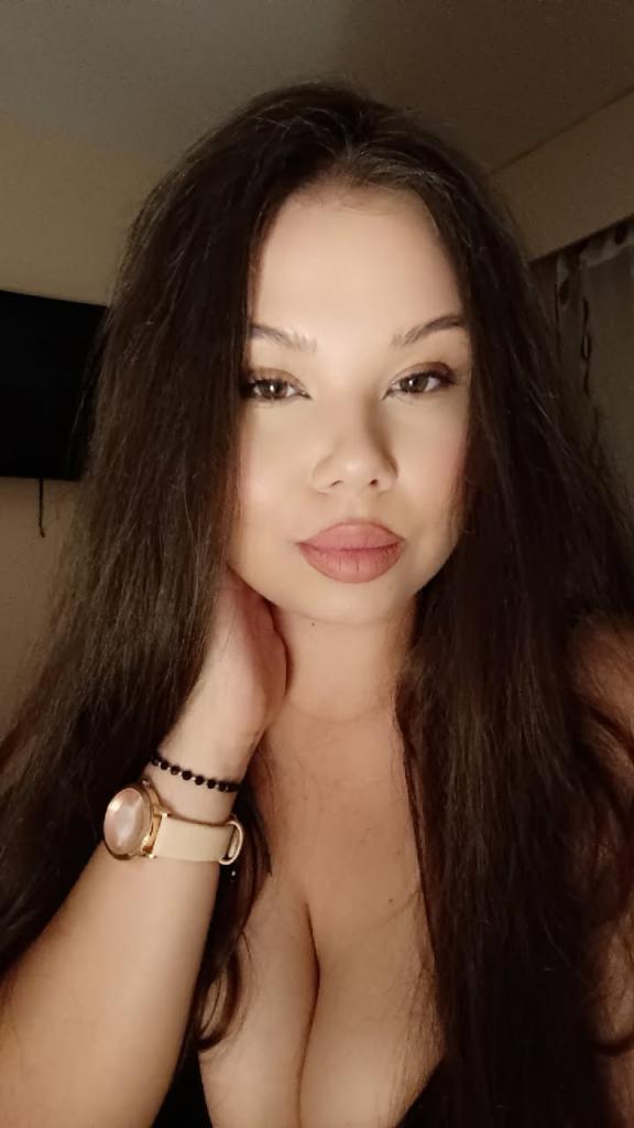 Chica busca chico en Cuenca: 