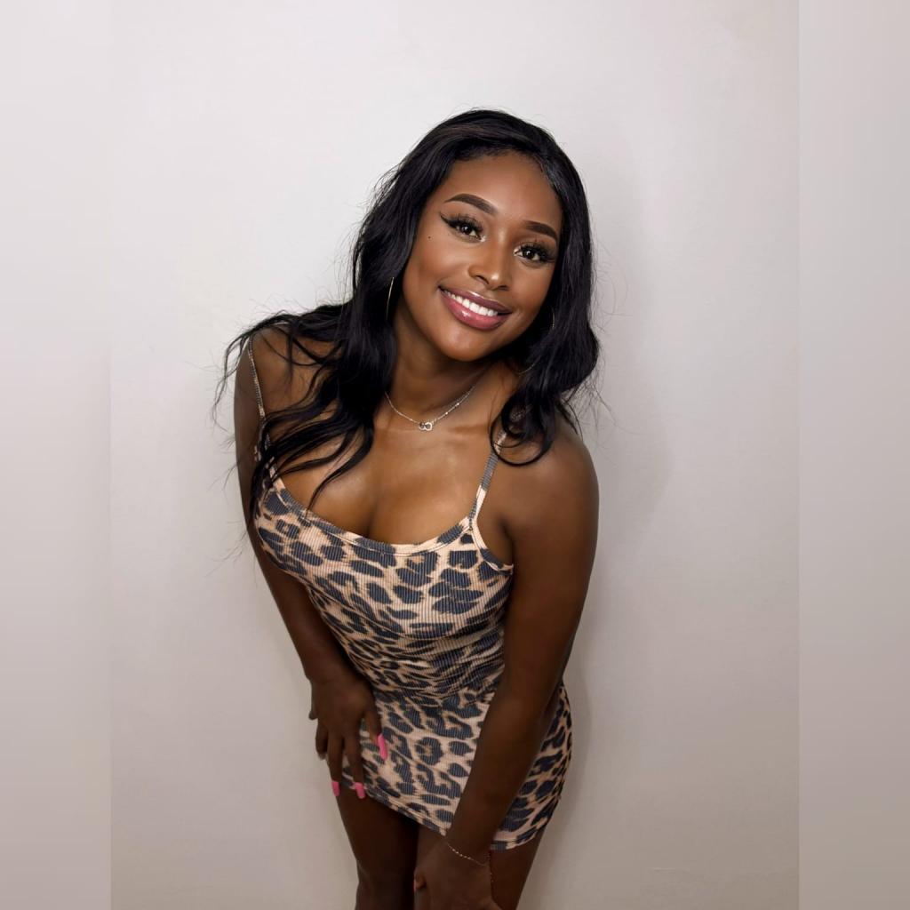 614594633: Chica busca chico en Mallorca