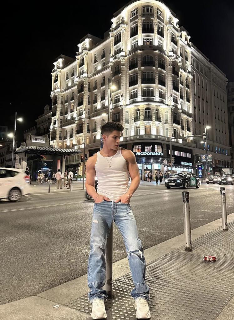 Chico busca chica en León: 