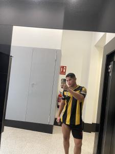 613637662: Chico busca chica en Valencia