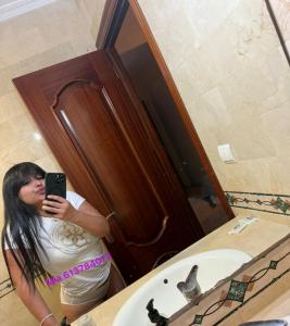 613784077: Chica busca chico en Badajoz