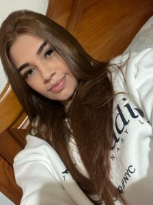 643771916: Chica busca chico en Cáceres