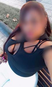 631148084: Chica busca chico en Navarra