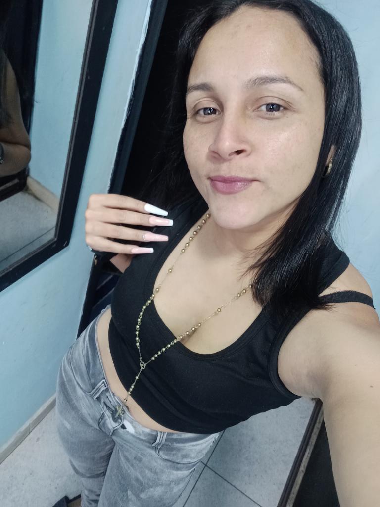 Chica busca chico en Huelva: 