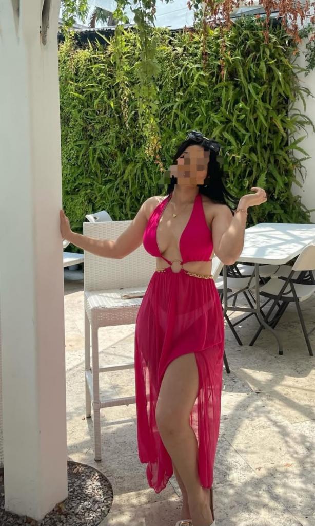 Chica busca chico en Ibiza: 