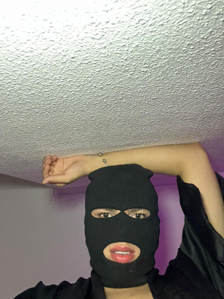 647086323: Chico busca chica en Madrid