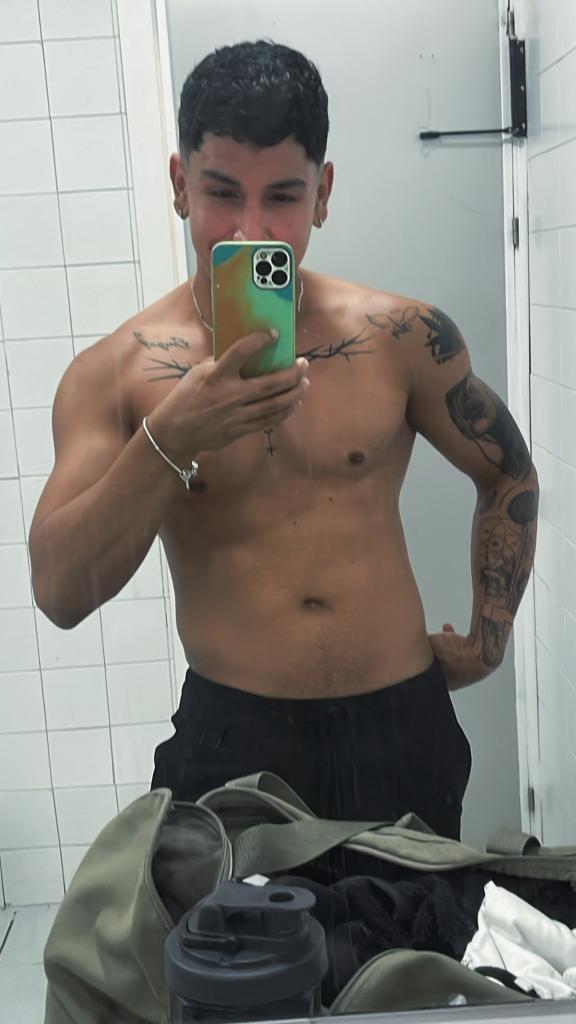 632937592: Chico busca chica en Sevilla