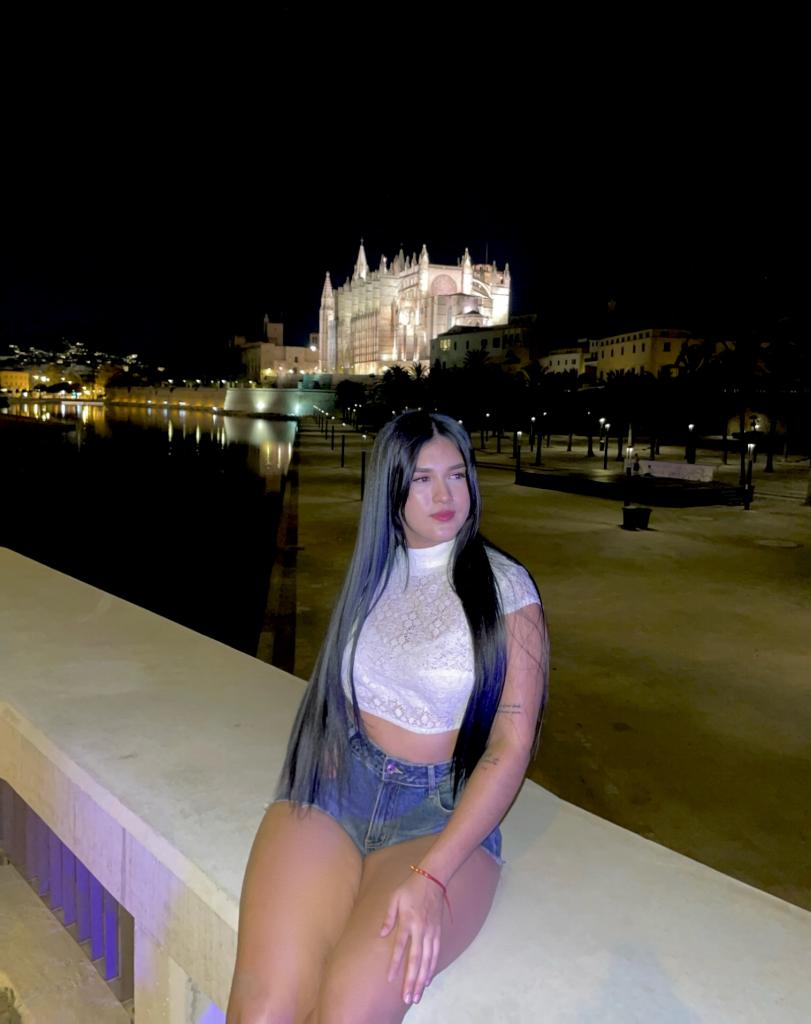 Chica busca chico en Mallorca: 