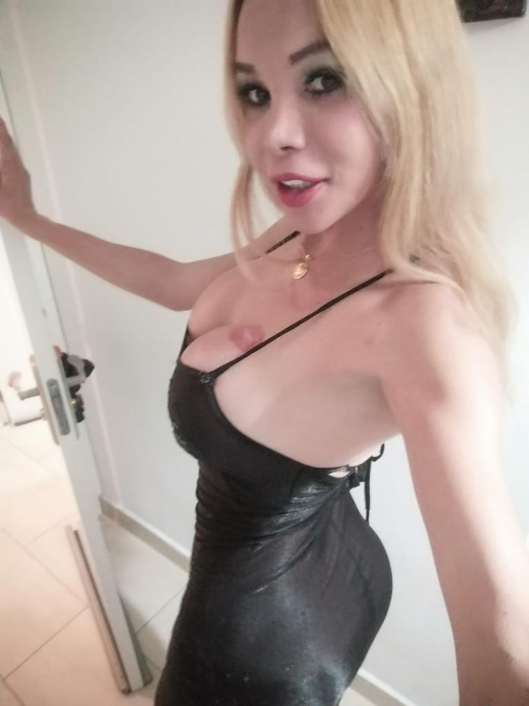 672959102: Travesti en Ibiza