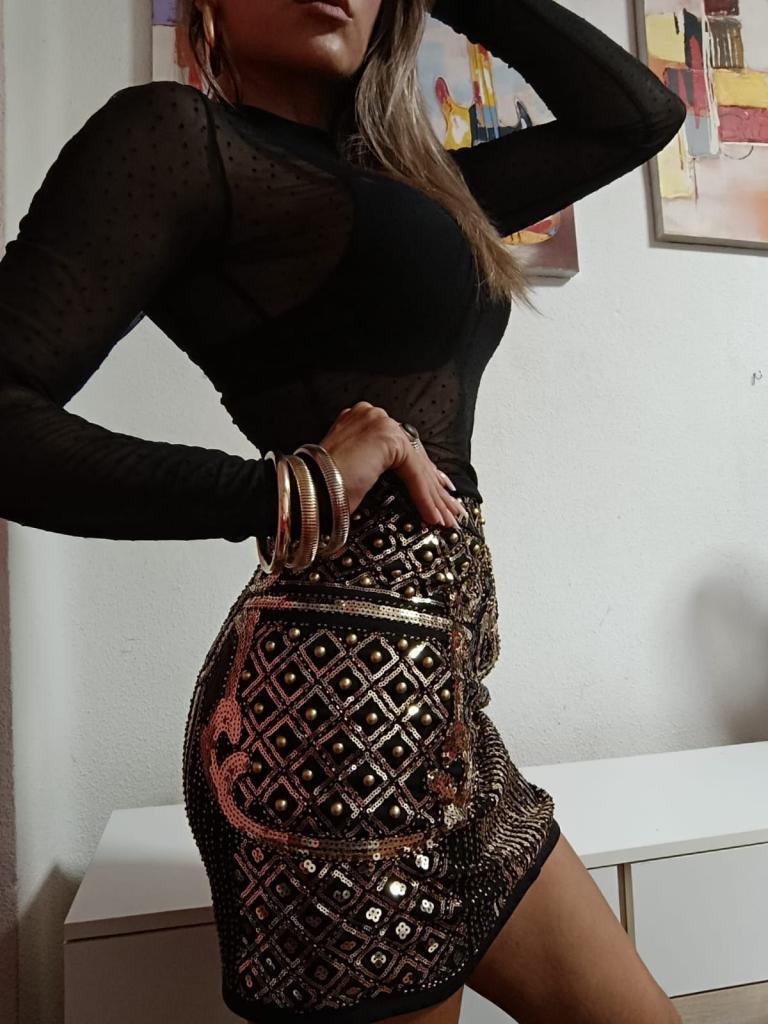 Chica busca chico en Almería: 