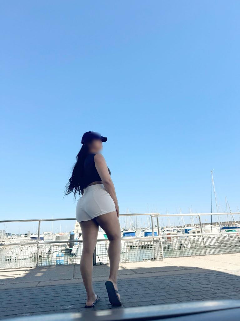 Chica busca chico en Cádiz: 