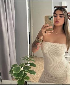 674837423: Chica busca chico en Sevilla