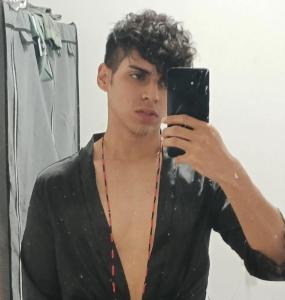 698906036: Chico busca chica en Alicante