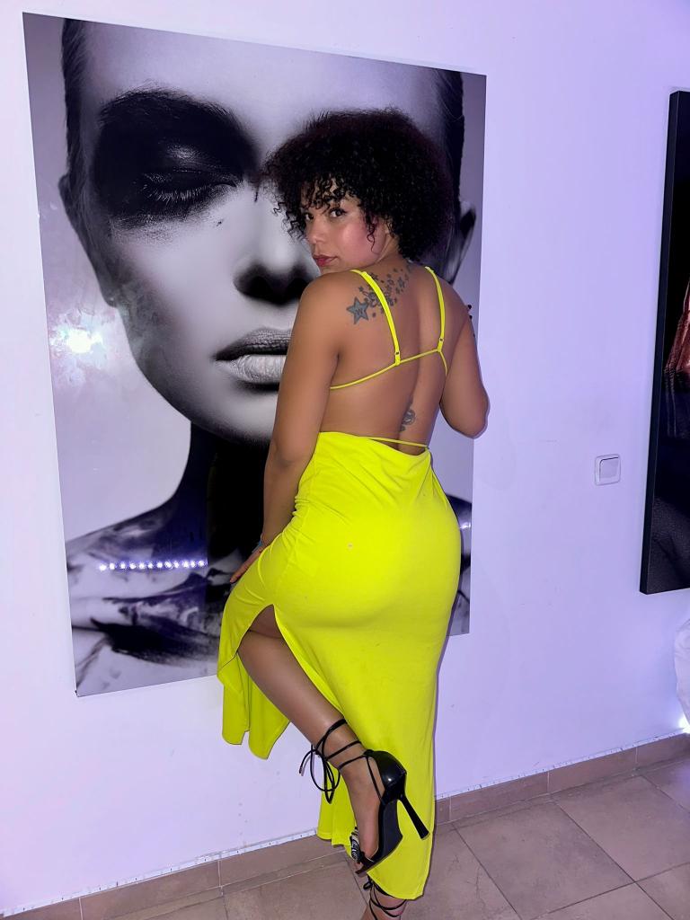 624880866: Chica busca chico en Madrid