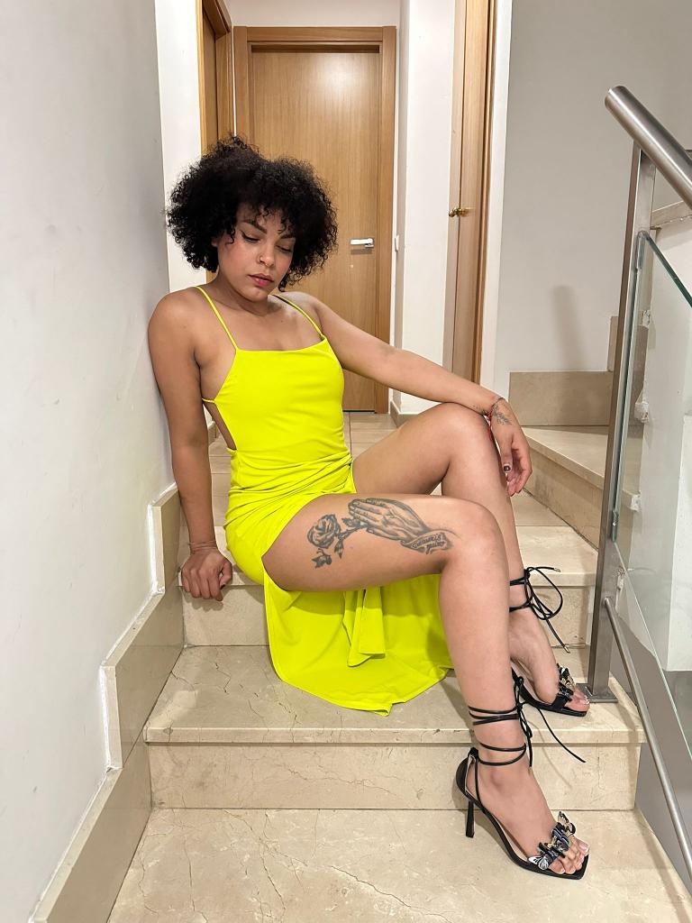 624880866: Chica busca chico en Madrid