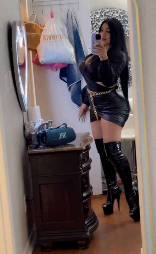 614699987: Transexual en Albacete