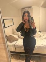 687671174: Chica busca chico en Málaga