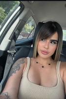 674837423: Chica busca chico en Sevilla