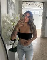 674837423: Chica busca chico en Sevilla