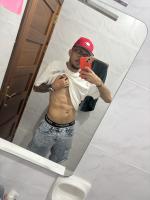 641803898: Chico busca chica en Barcelona