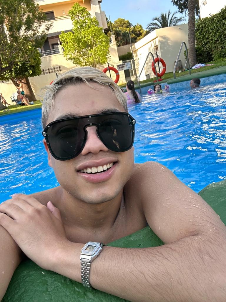 Chico busca chica en Alicante: 