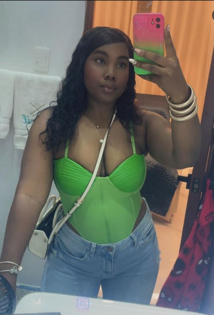 631138867: Chica busca chico en Cantabria