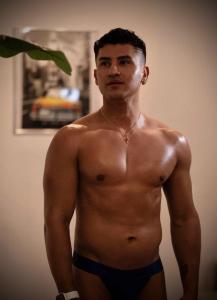 656998512: Chico busca chica en Madrid