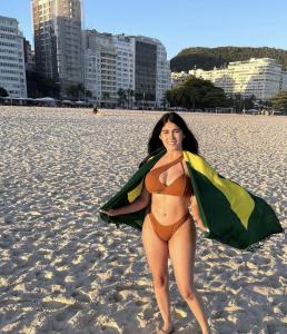 611299584: Chica busca chico en Valencia