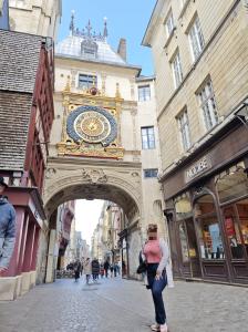 624709995: Chica busca chico en Tenerife