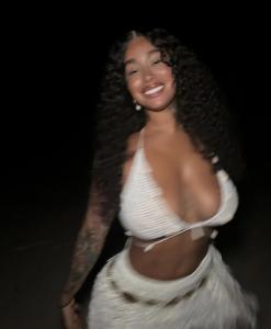 Chica busca chico en La Coruña: 