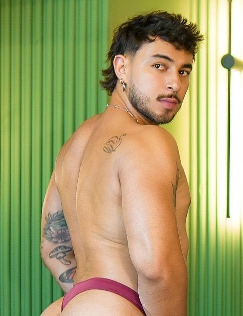 Chico busca chica en Tarragona: 