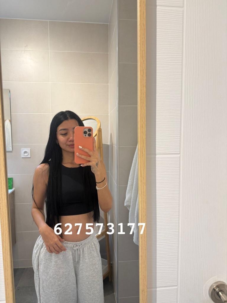 627573177: Chica busca chico en Madrid