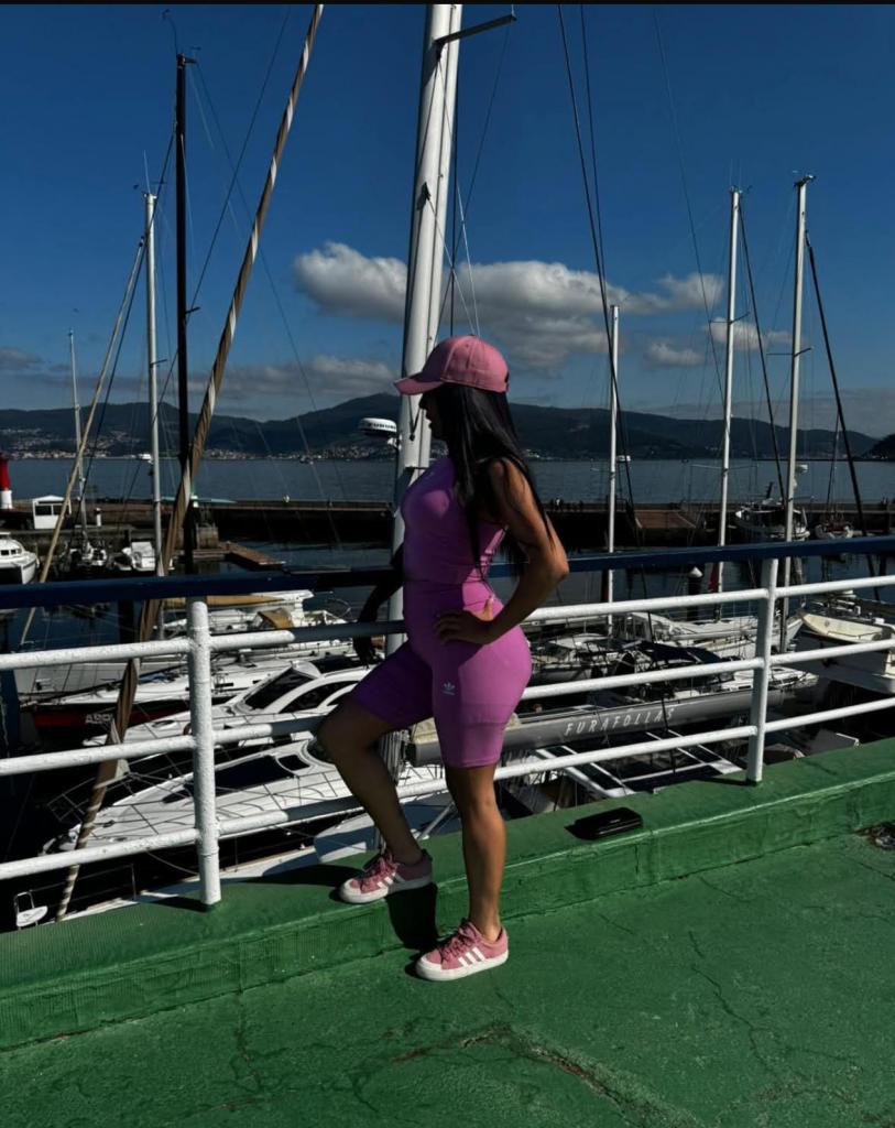 613921862: Chica busca chico en Granada