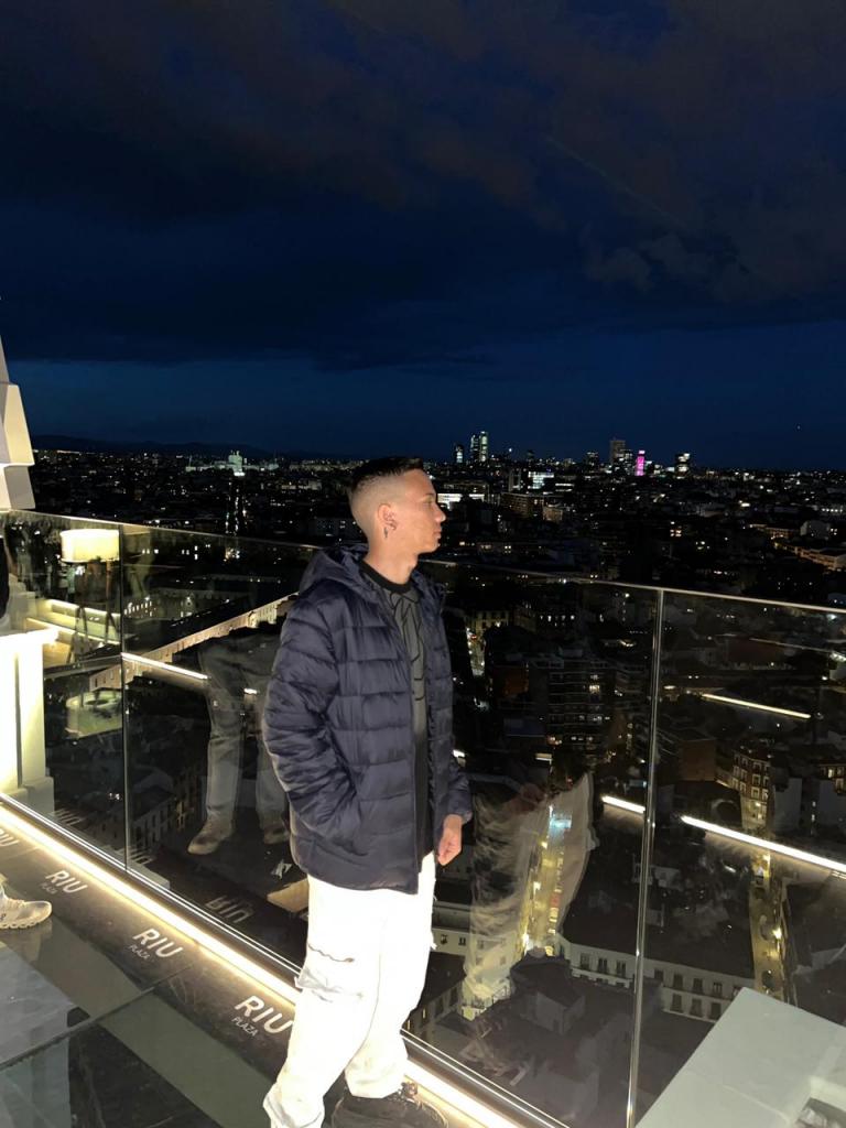 Chico busca chica en Madrid: 