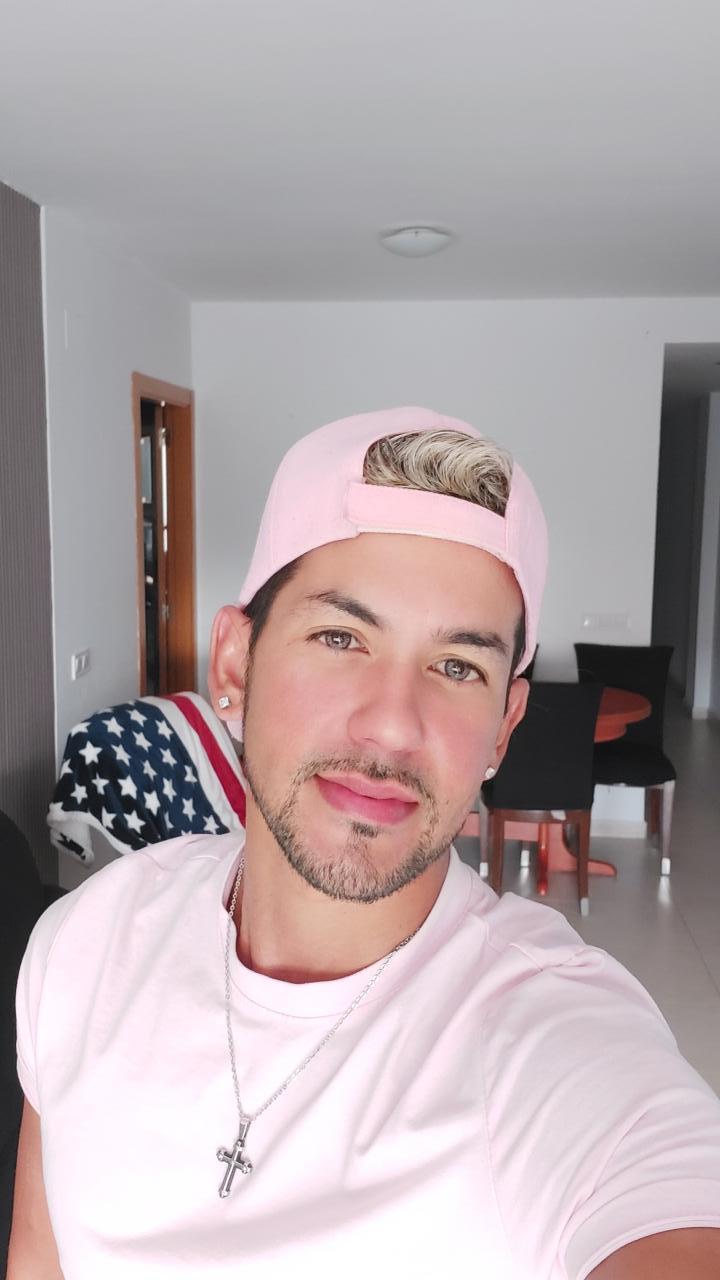 Chico busca chica en Alicante: 