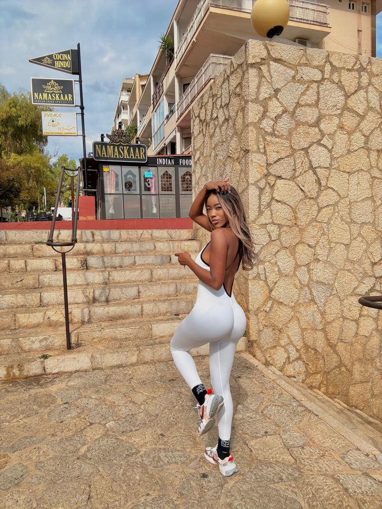 Chica busca chico en Mallorca: 