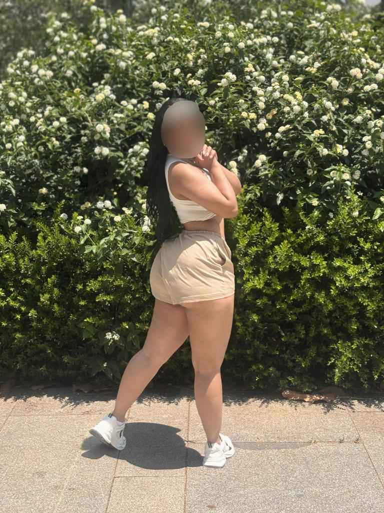 Chica busca chico en Sevilla: 